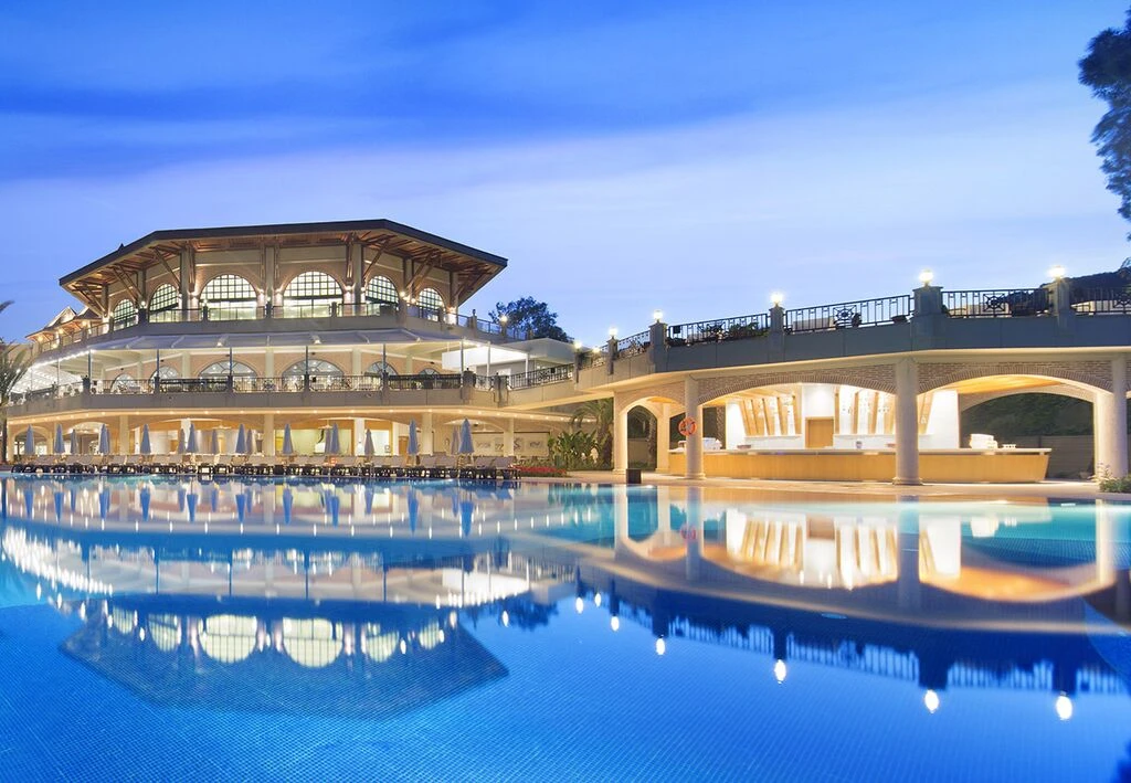 The Papillon Zaugma Relaxury complex has four outdoor pools, one indoor and a water park pool with four different slides