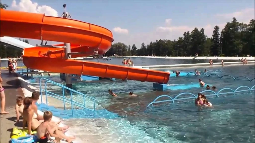 Ostrava Poruba - Vřesina is the 4th largest swimming pool on the planet